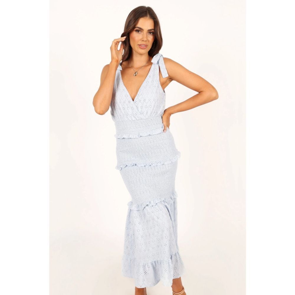 Summer Dress Light Blue Midi Smocked Ruffled Embrodiered Easter Size Medium